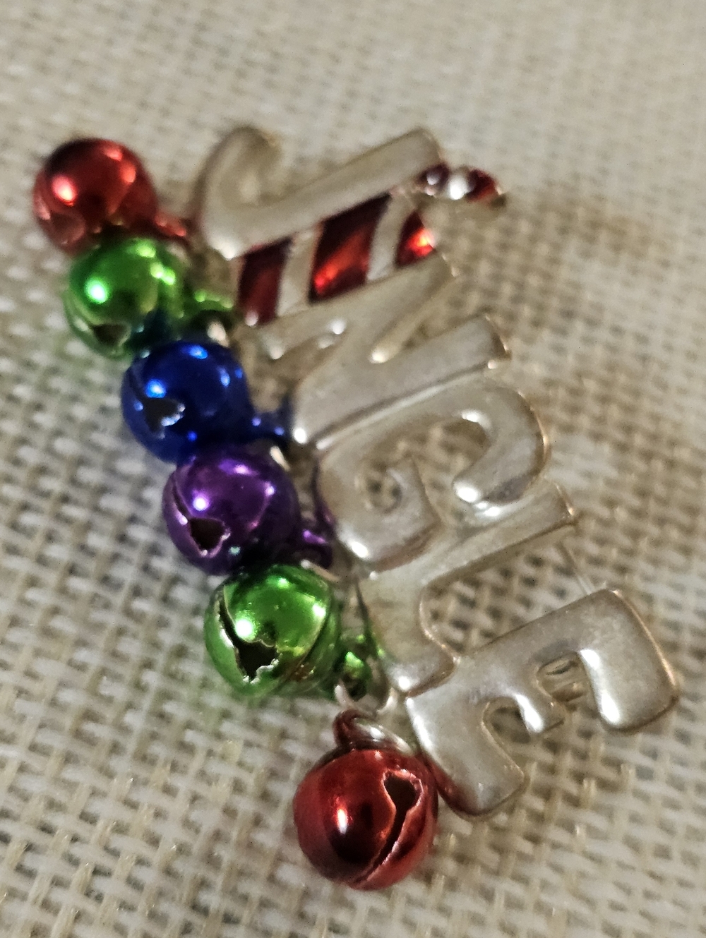 Festive Silvertone Jingle Christmas Red Enamel & Bells Christmas Pin Brooch EUC